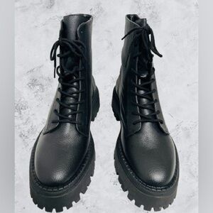 Arezzo, Women’s, Maya Lug Sole Tractor Booties, Front Lacing closure: 10M Black